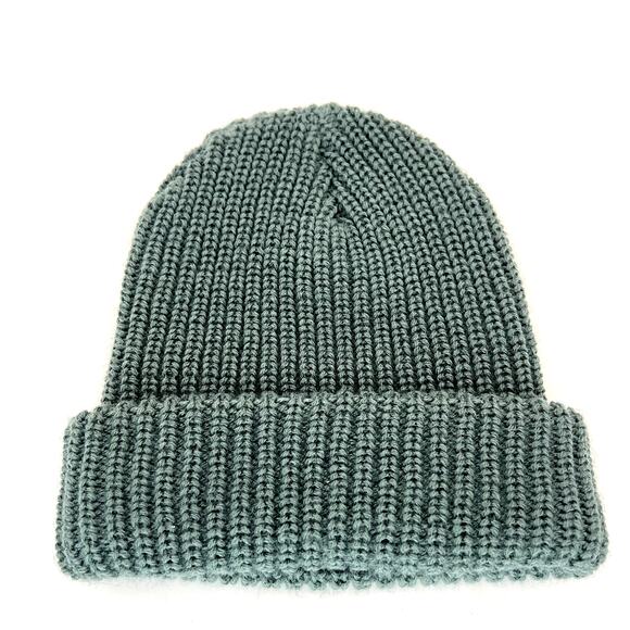 Imogene and Willie Green Knit Beanie Hat Red Patch Winter Cap Unisex - Picture 3 of 4